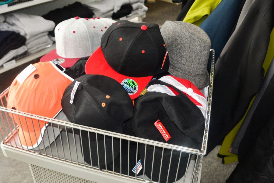 Textildruck auf Mützen & T-Shirts